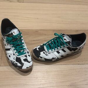 Adidas cow skin sneakers green detail size USA 8 great condition collectors